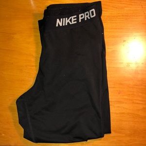 nike capri leggings